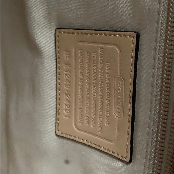 Coach Handbag - Picture 12 of 13